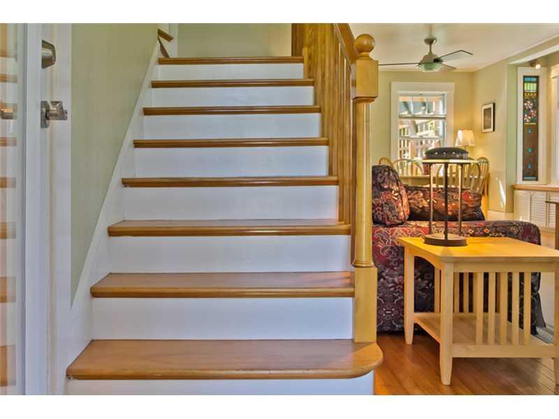 40 Romano Road South Portland, ME 04106 - Photo 5 of 35 Entry.