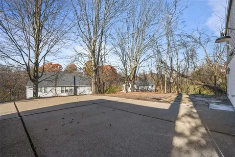 $385,000 | 32 Green Oak Drive, Coraopolis, PA 15108