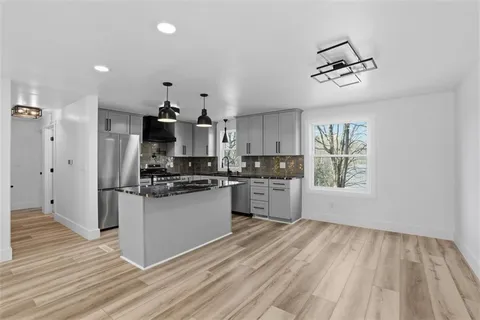 $385,000 | 32 Green Oak Drive, Coraopolis, PA 15108