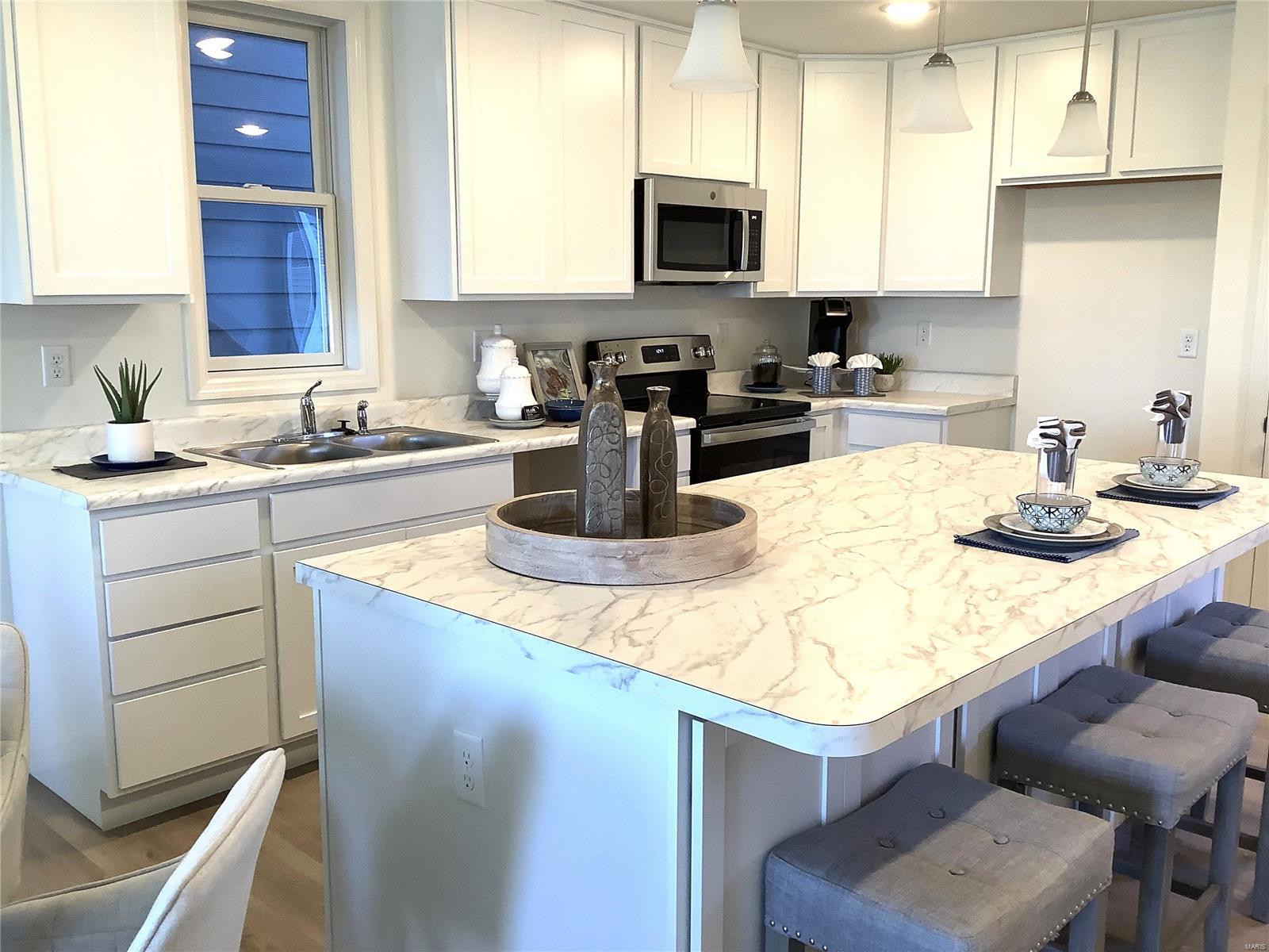 3136 Pirogue Street St. Charles, MO 63301 - Photo 5 of 9