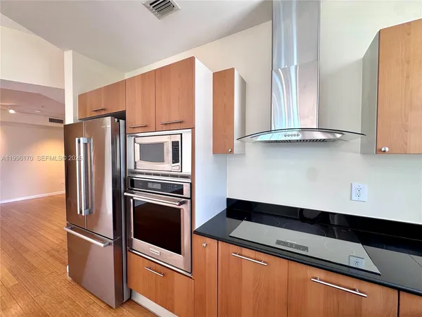 $5,800 | 5970 Indian Creek Drive, Unit 203, Miami Beach, FL 33140