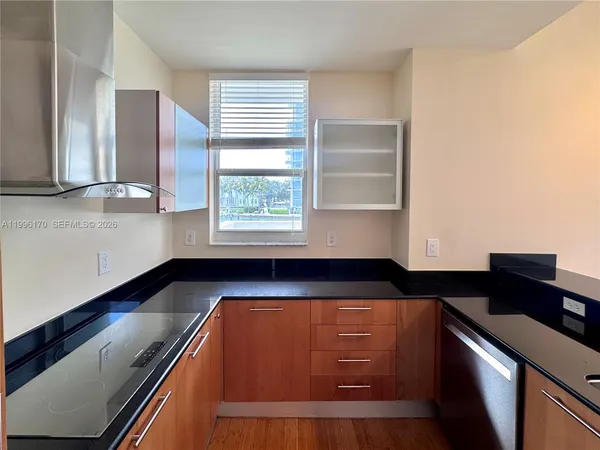 $5,800 | 5970 Indian Creek Drive, Unit 203, Miami Beach, FL 33140