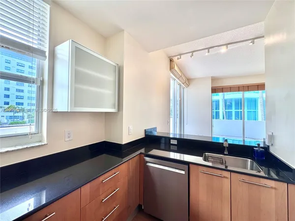 $5,800 | 5970 Indian Creek Drive, Unit 203, Miami Beach, FL 33140