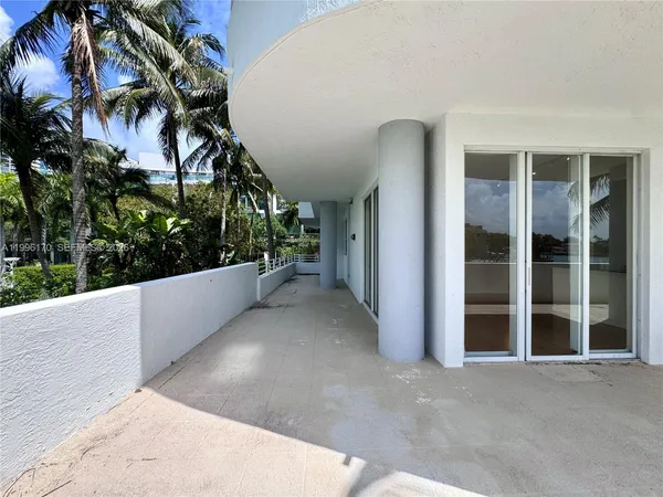 $5,800 | 5970 Indian Creek Drive, Unit 203, Miami Beach, FL 33140