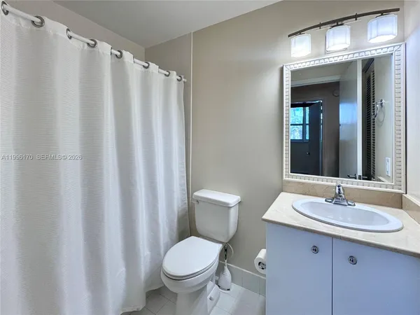 $5,800 | 5970 Indian Creek Drive, Unit 203, Miami Beach, FL 33140