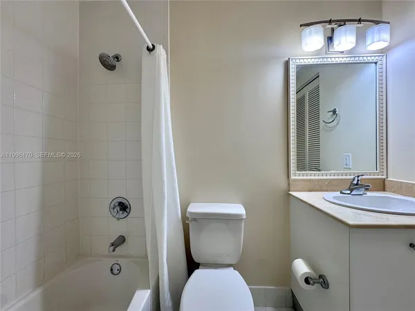 $5,800 | 5970 Indian Creek Drive, Unit 203, Miami Beach, FL 33140