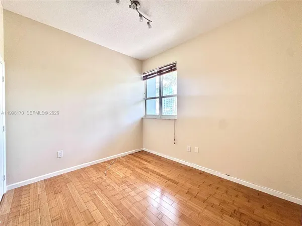 $5,800 | 5970 Indian Creek Drive, Unit 203, Miami Beach, FL 33140