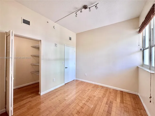 $5,800 | 5970 Indian Creek Drive, Unit 203, Miami Beach, FL 33140