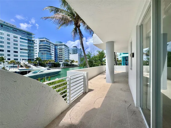 $5,800 | 5970 Indian Creek Drive, Unit 203, Miami Beach, FL 33140