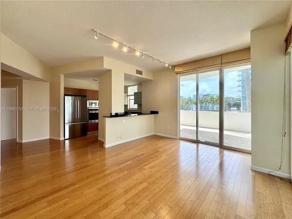 $5,800 | 5970 Indian Creek Drive, Unit 203, Miami Beach, FL 33140