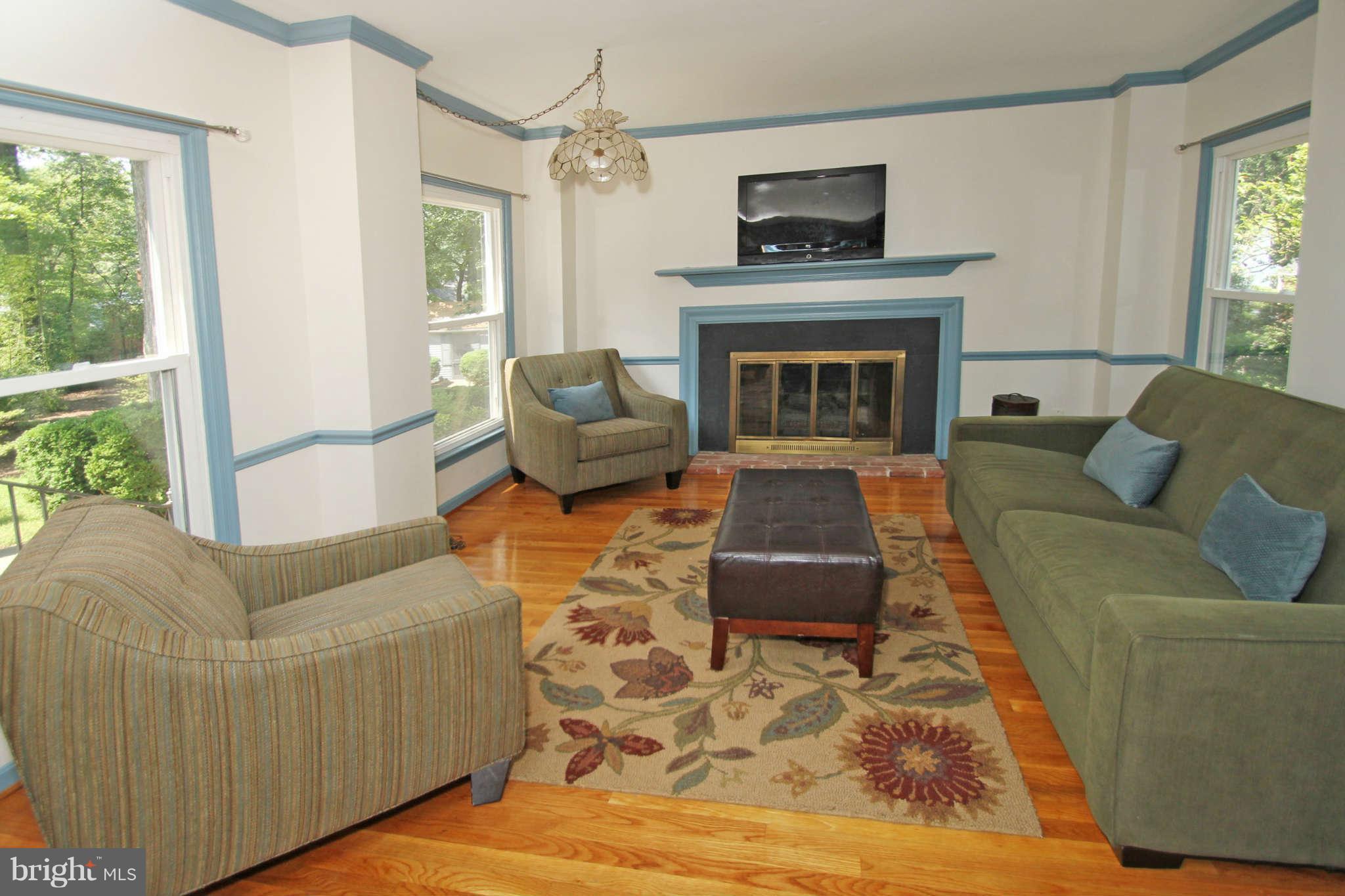1309 Pinecrest Court Silver Spring, MD 20910 - Photo 13 of 27 Interior General
