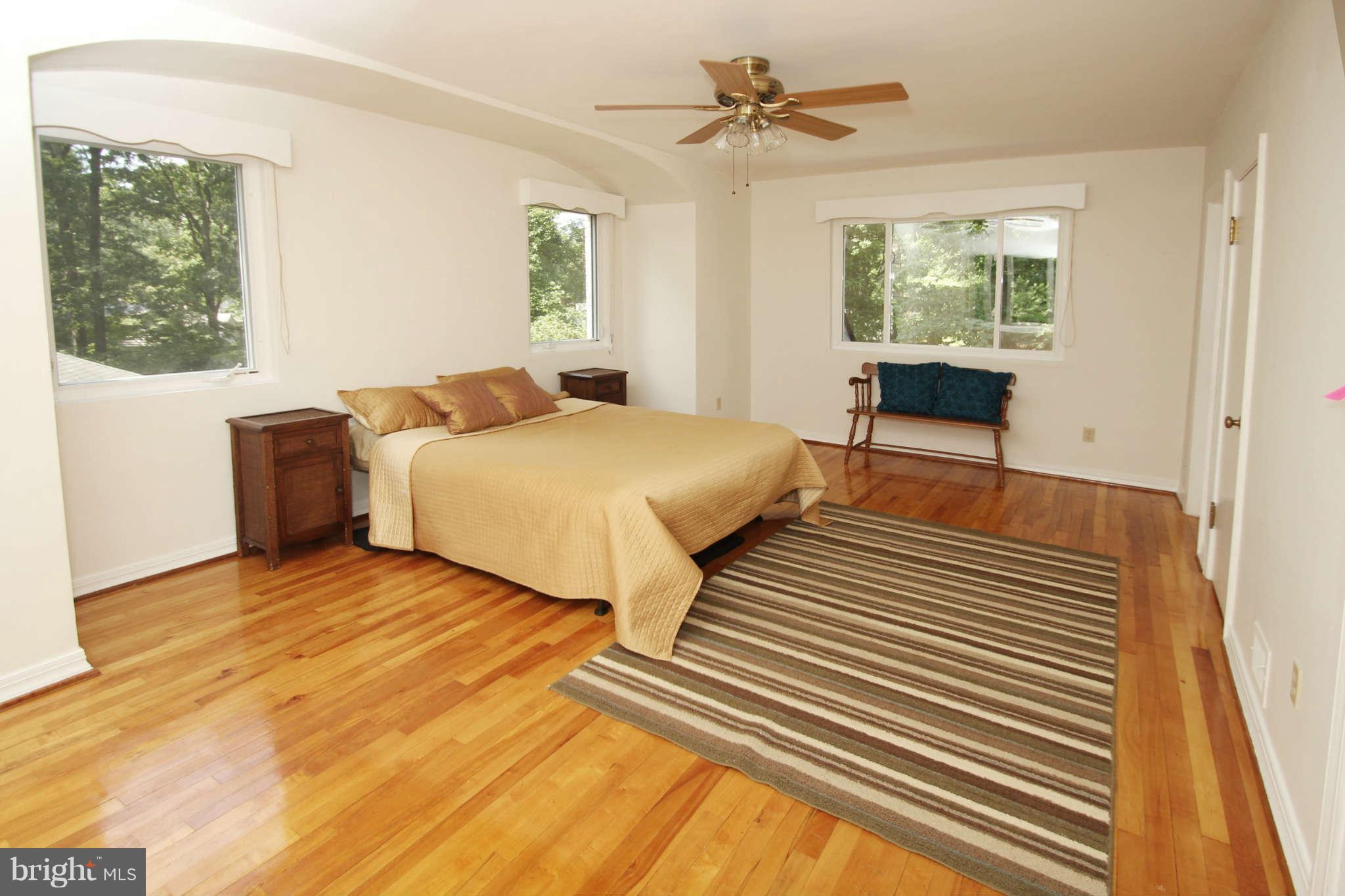 1309 Pinecrest Court Silver Spring, MD 20910 - Photo 17 of 27 Bedroom Master