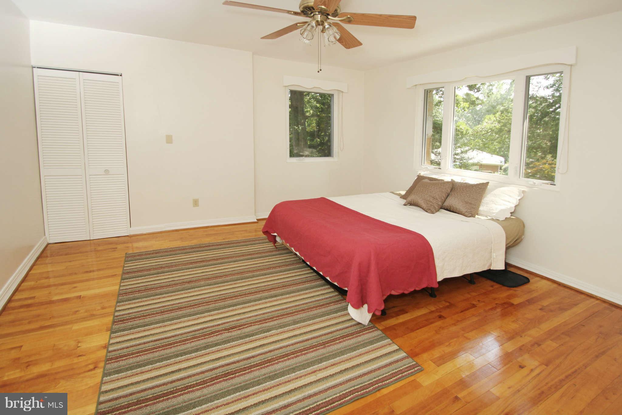 1309 Pinecrest Court Silver Spring, MD 20910 - Photo 20 of 27 Bedroom