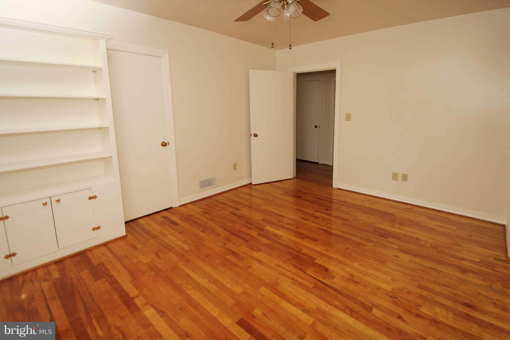 1309 Pinecrest Court Silver Spring, MD 20910 - Photo 21 of 27 Interior General