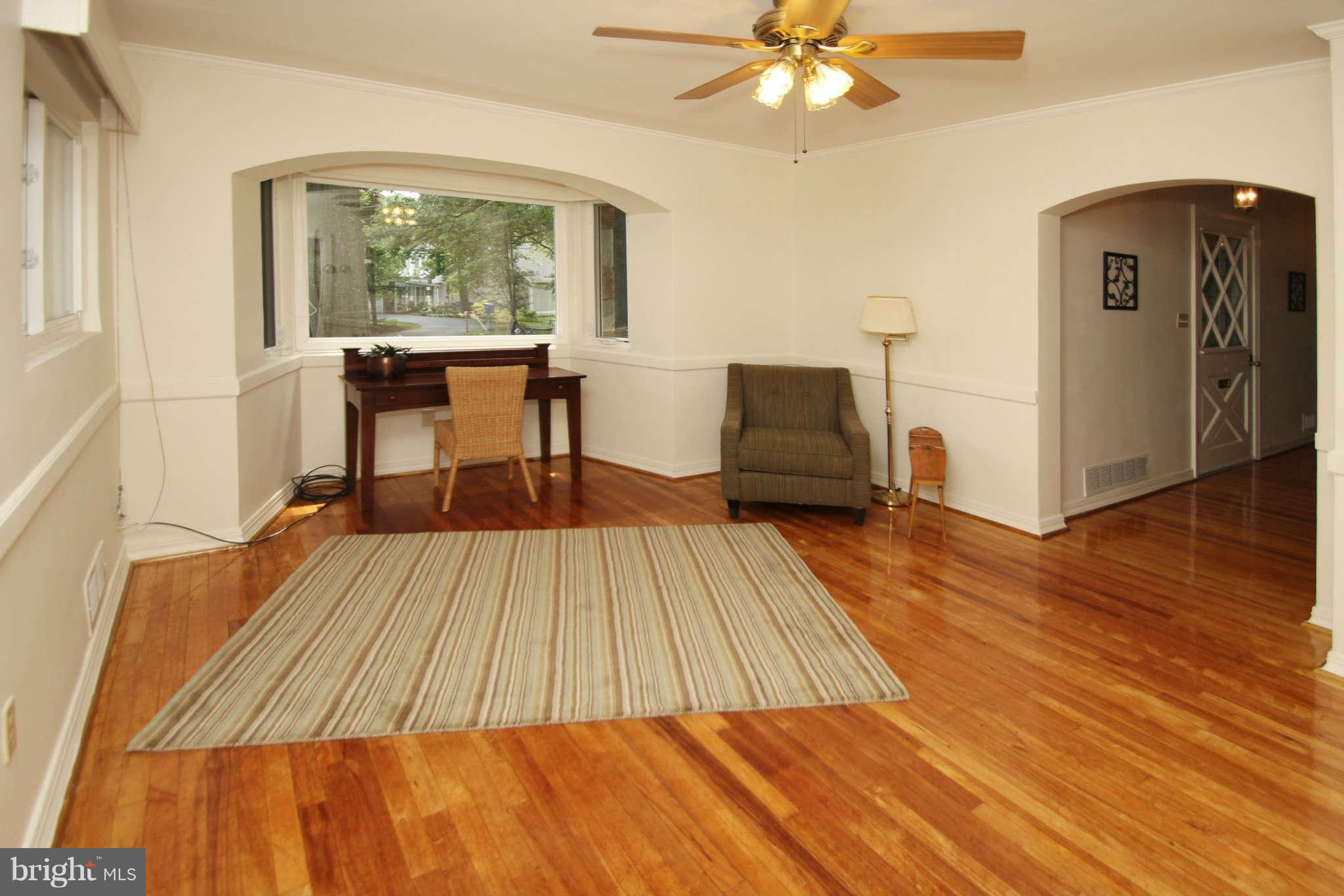 1309 Pinecrest Court Silver Spring, MD 20910 - Photo 8 of 27 Dining Room