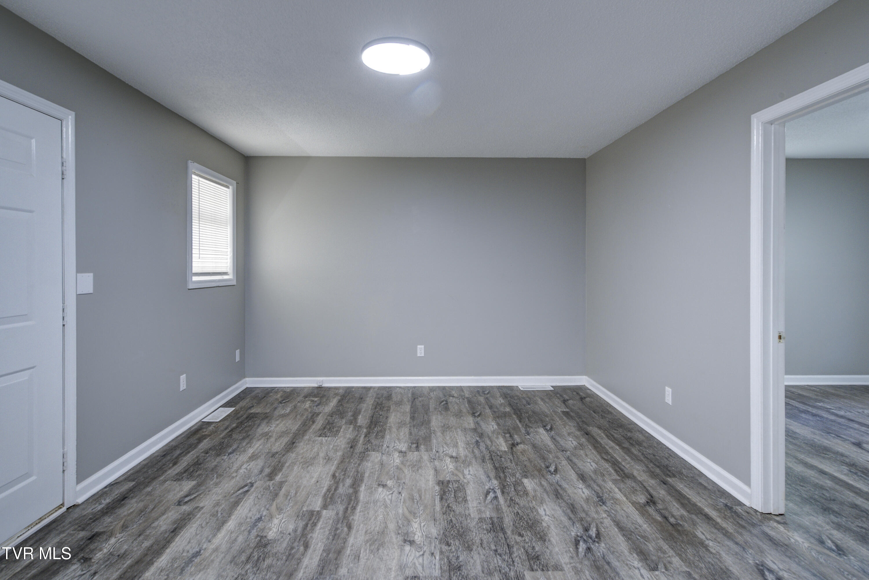 175 Scenic Road, Unit 4 Unicoi, TN 37692 - Photo 8 of 18 ScenicUnit2--3