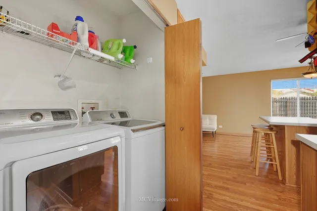 $290,000 | 43 West Rustic Lane, Round Lake Beach, IL 60073