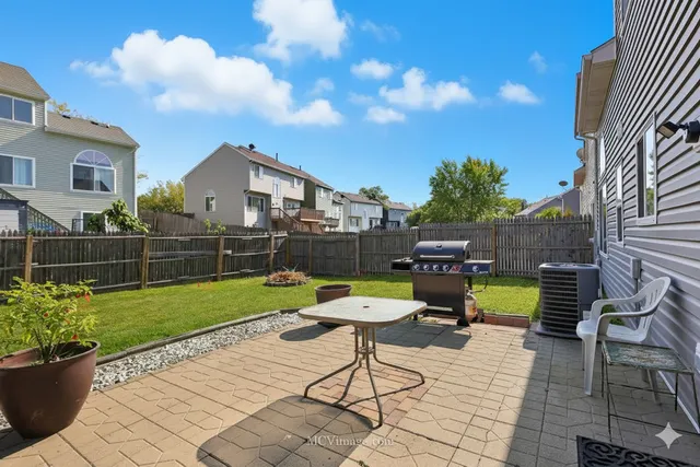 $290,000 | 43 West Rustic Lane, Round Lake Beach, IL 60073