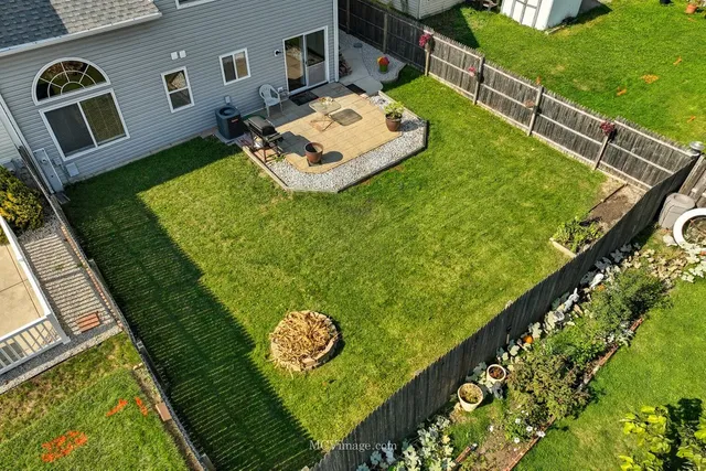 $290,000 | 43 West Rustic Lane, Round Lake Beach, IL 60073