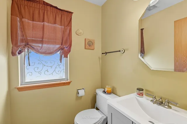 $290,000 | 43 West Rustic Lane, Round Lake Beach, IL 60073