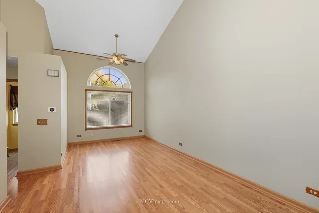 $290,000 | 43 West Rustic Lane, Round Lake Beach, IL 60073