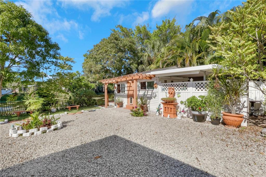 4983 18th Court Southwest Naples, FL 34116 - Photo 14 of 37