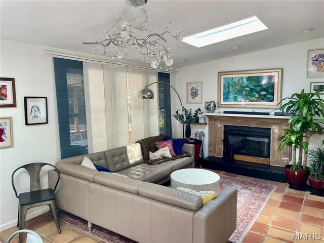 $618,000 | 1129 Terrace Drive, Richmond Heights, MO 63117