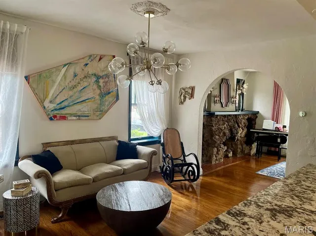 $618,000 | 1129 Terrace Drive, Richmond Heights, MO 63117