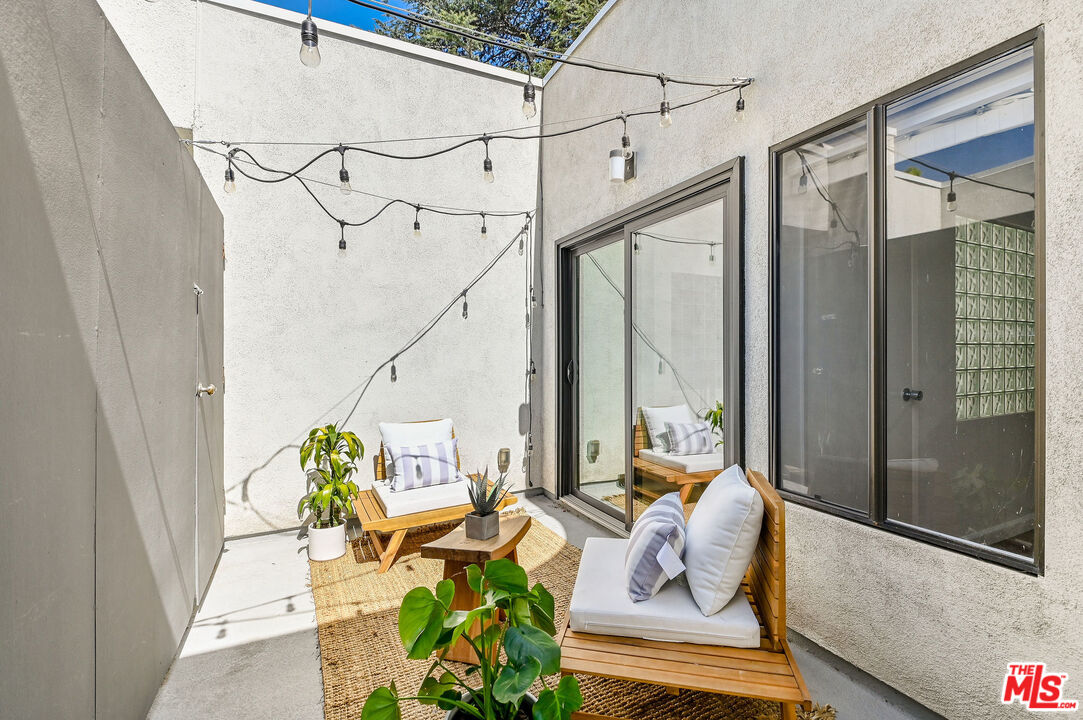 11752 Bellagio Road, Unit 1 Los Angeles, CA 90049 - Photo 13 of 23