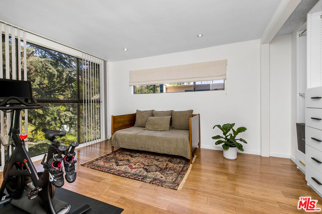 11752 Bellagio Road, Unit 1 Los Angeles, CA 90049 - Photo 18 of 23