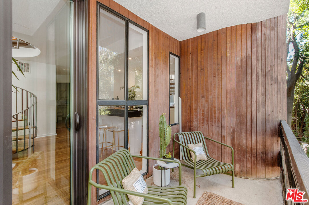 11752 Bellagio Road, Unit 1 Los Angeles, CA 90049 - Photo 6 of 23