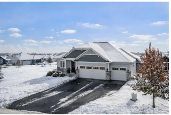 $590,000 | 10706 28th Court Northeast, St. Michael, MN 55376