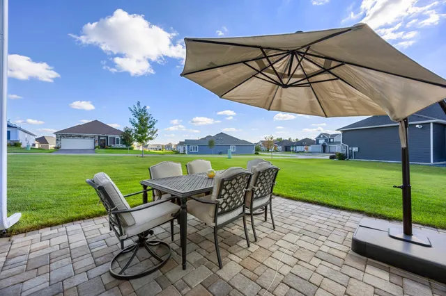 $599,000 | 10706 28th Court Northeast, St. Michael, MN 55376