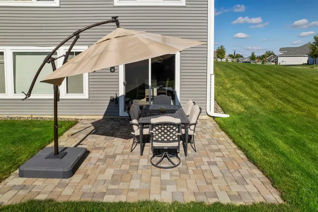 $599,000 | 10706 28th Court Northeast, St. Michael, MN 55376