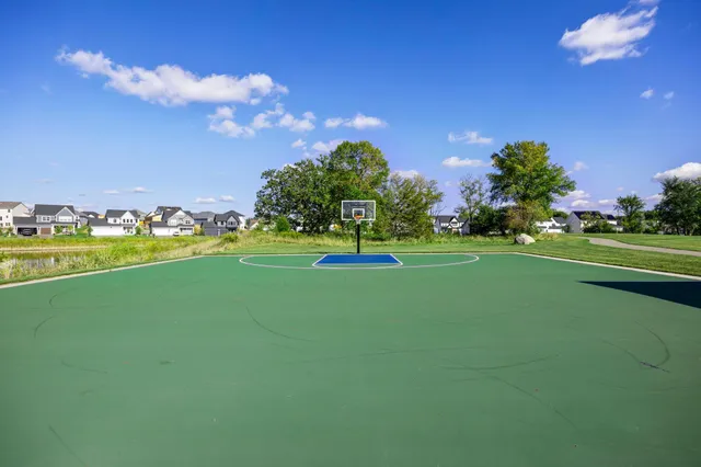 $599,000 | 10706 28th Court Northeast, St. Michael, MN 55376