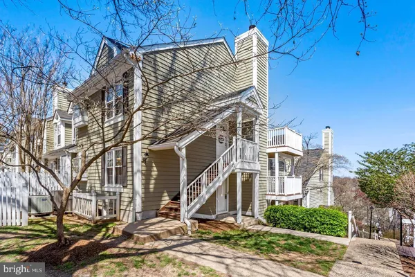 $324,900 | 2805 South Woodrow Street, Unit 1, Arlington, VA 22206