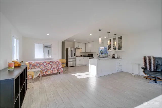 $147,000 | 24222 54th Avenue West, Unit 19, Mountlake Terrace, WA 98043