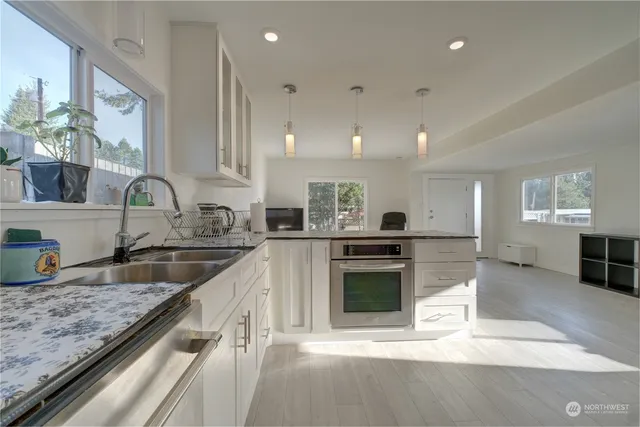 $147,000 | 24222 54th Avenue West, Unit 19, Mountlake Terrace, WA 98043