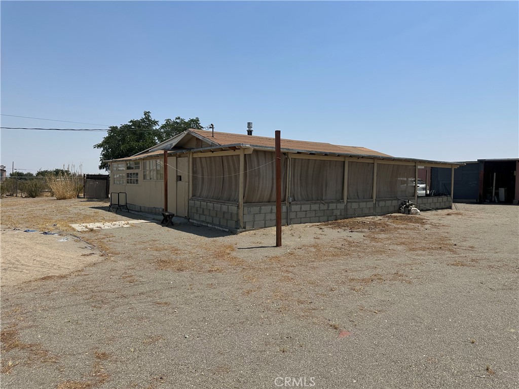 3938 Kreuer Road Phelan, CA 92371 - Photo 5 of 32