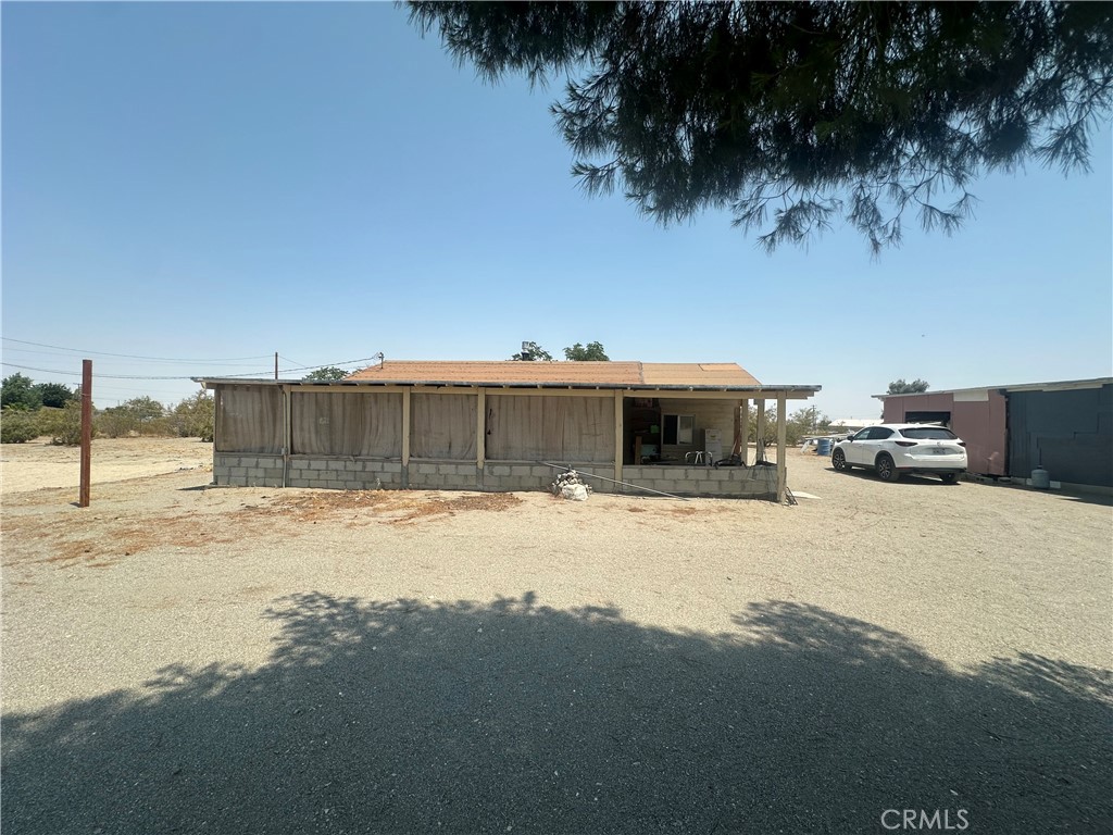 3938 Kreuer Road Phelan, CA 92371 - Photo 6 of 32