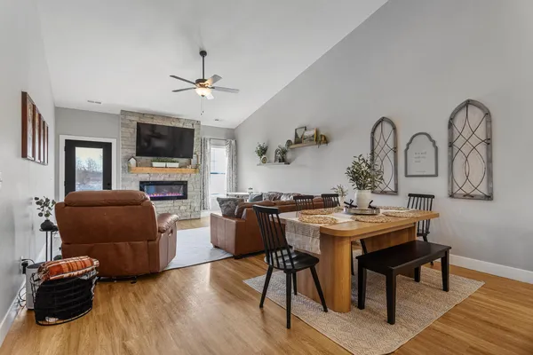 $319,900 | 7 Prairie Trail, Monticello, IL 61856