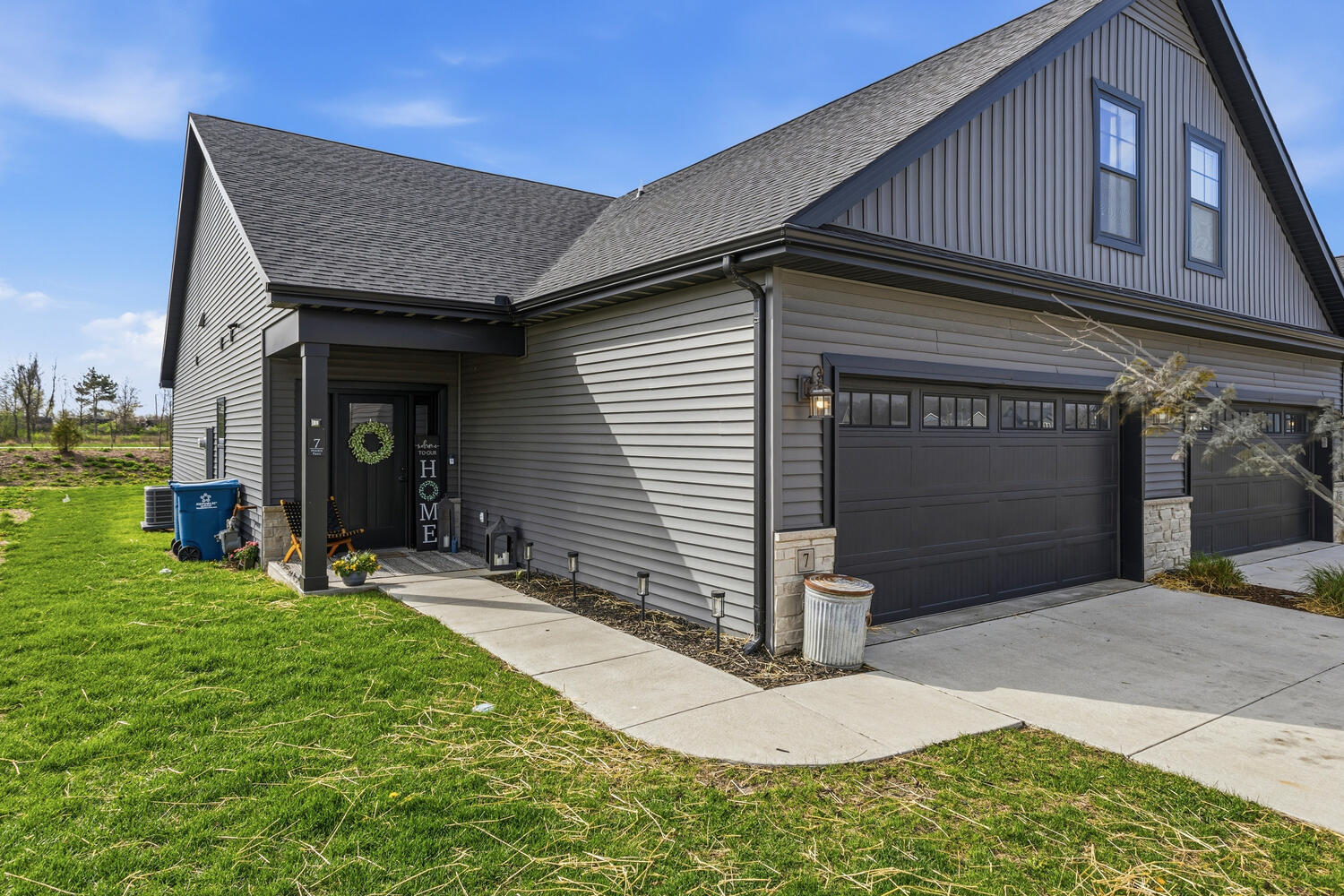 7 Prairie Trail Monticello, IL 61856 - Photo 2 of 34