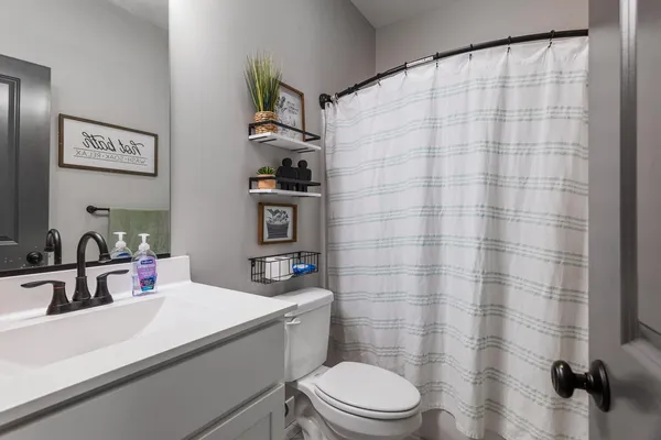 $319,900 | 7 Prairie Trail, Monticello, IL 61856
