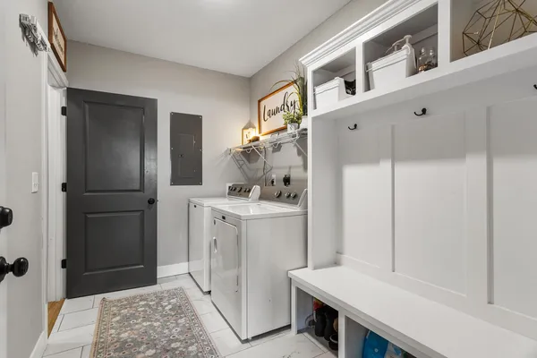 $319,900 | 7 Prairie Trail, Monticello, IL 61856