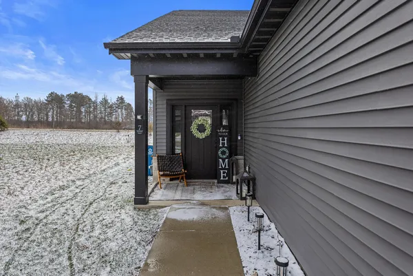 $319,900 | 7 Prairie Trail, Monticello, IL 61856