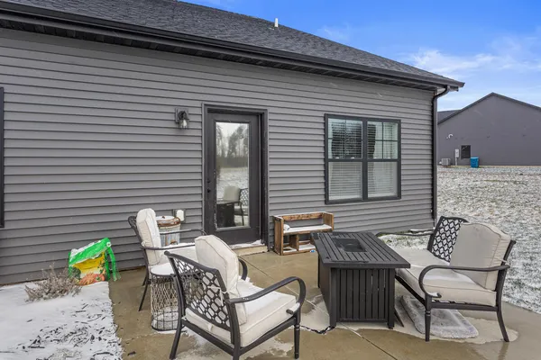 $319,900 | 7 Prairie Trail, Monticello, IL 61856