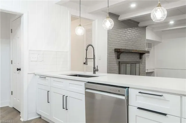 $424,900 | 5251 Silas Creek Parkway, Winston-Salem, NC 27106