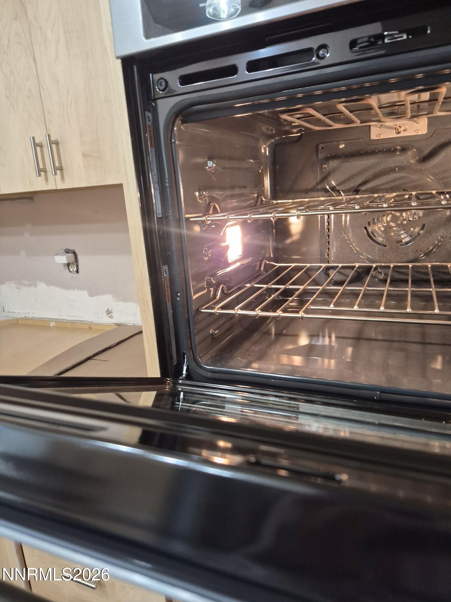 2618 Rice Road Fallon, NV 89406 - Photo 13 of 41 rice inside new stove 26 - Copy