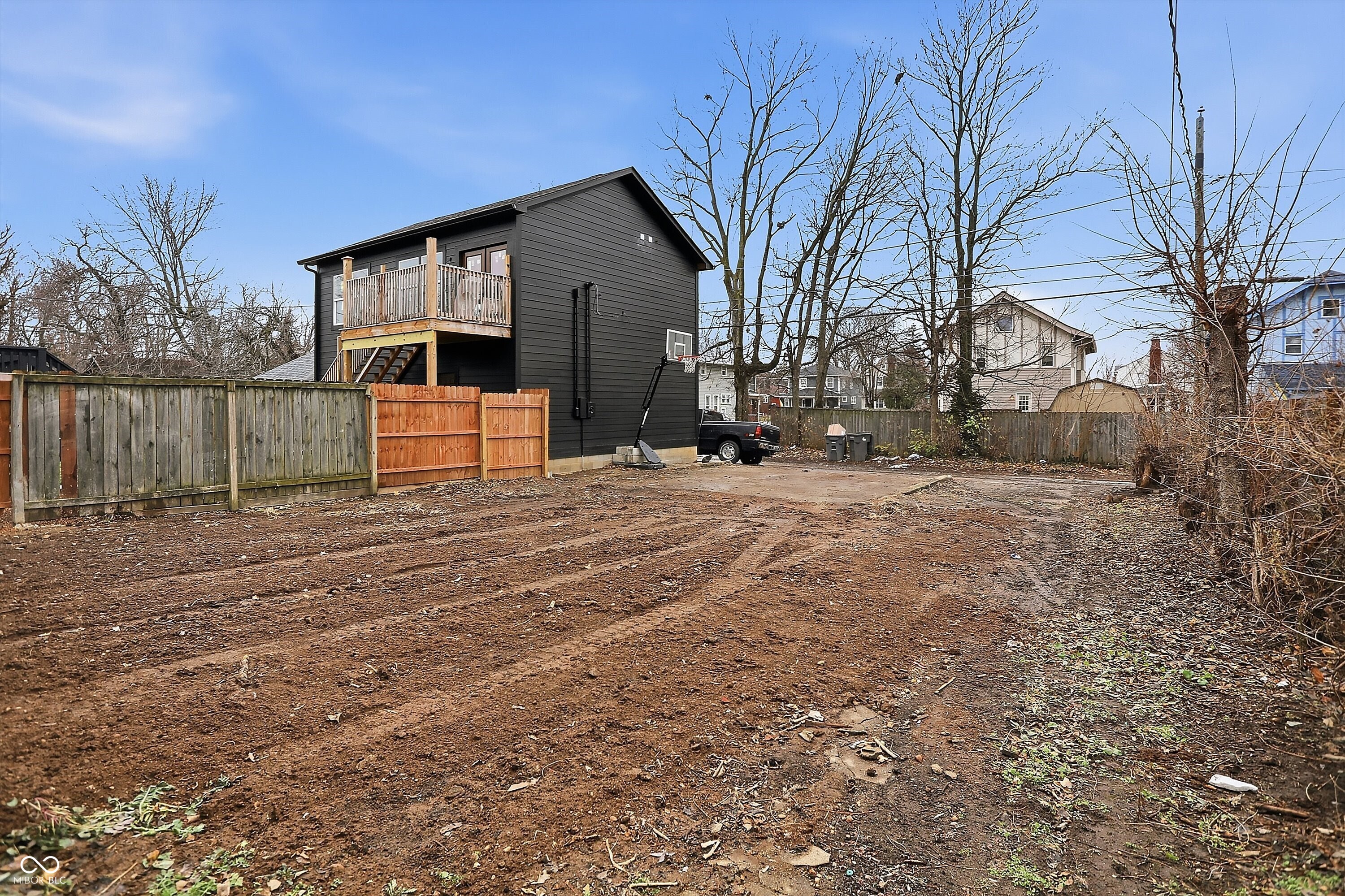 3748 Ruckle Street Indianapolis, IN 46205 - Photo 10 of 19