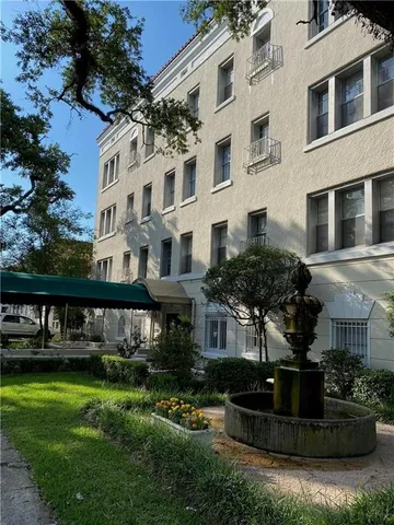 $1,200 | 3701 Canal Street, Unit B, New Orleans, LA 70119